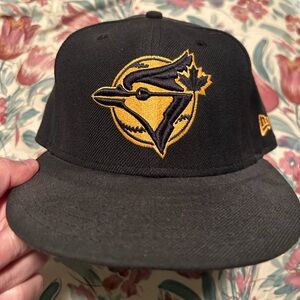 Toronto Blue Jays Black and Gold Fitted Hat